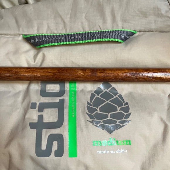 Stio Hometown Hooded Down Vest - Picture 2 of 3